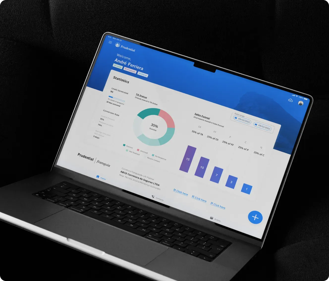 client-image client-image